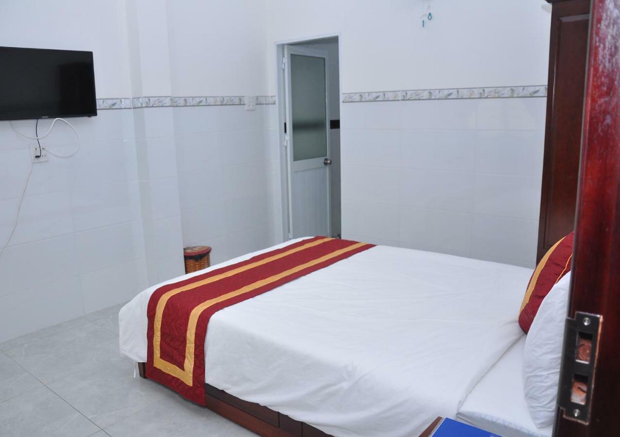 Thuy Tien Hotel Куи Нхон Екстериор снимка