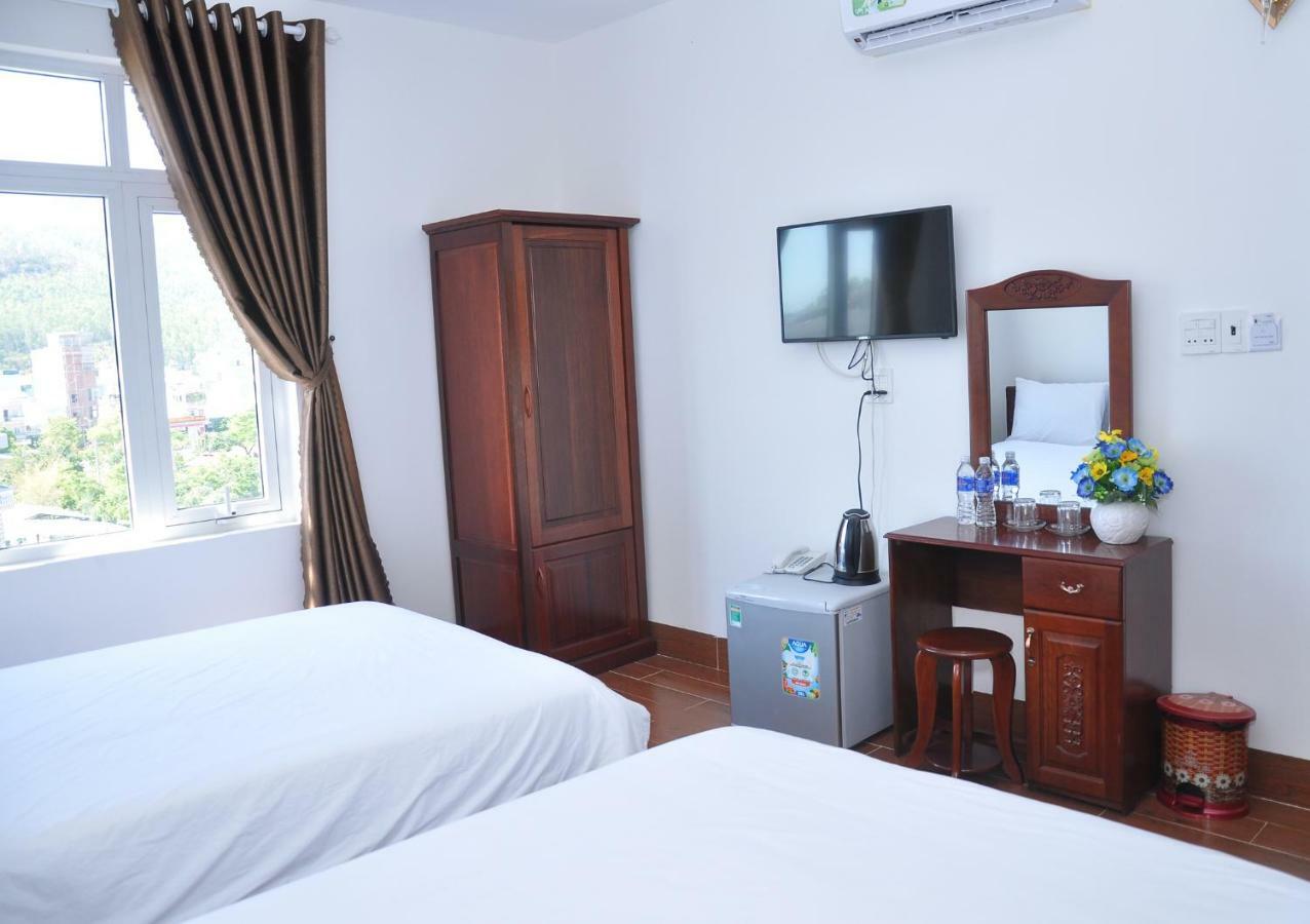 Thuy Tien Hotel Куи Нхон Екстериор снимка